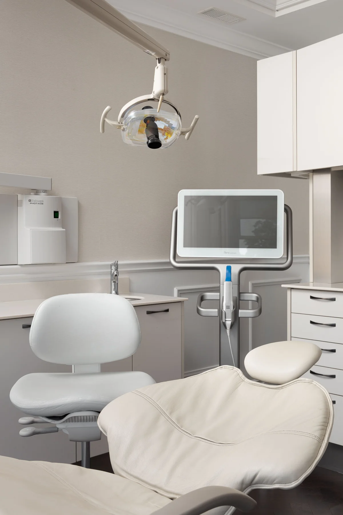 Century Stone Dental, Hamilton: scanner detail.