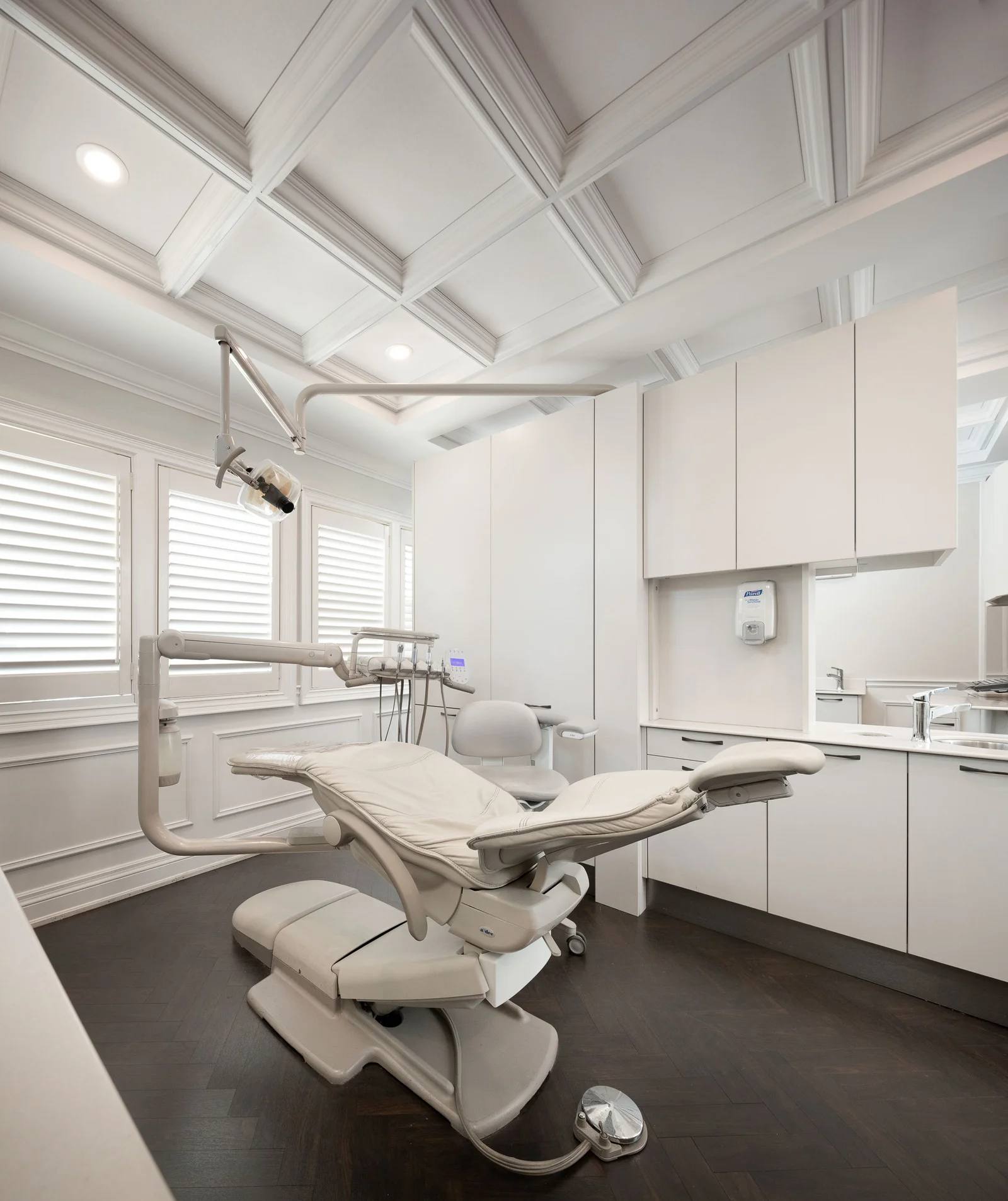 Century Stone Dental, Hamilton: operatory herringbone floor.