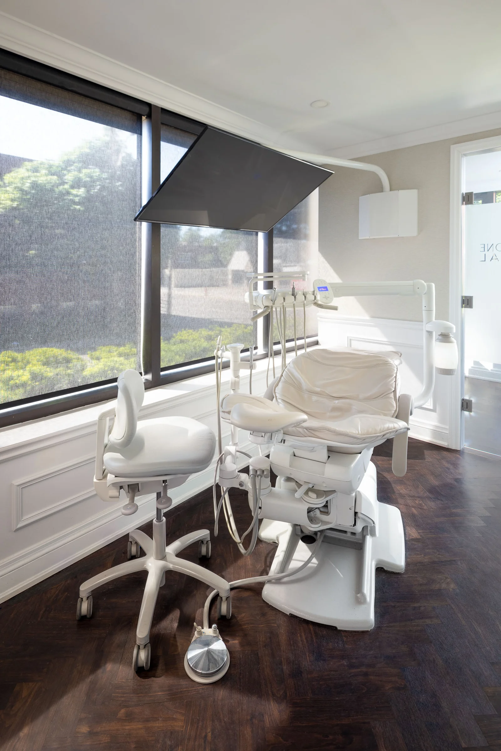 Century Stone Dental, Hamilton: operatory morning light.